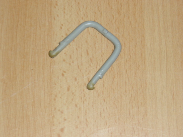 Plastic clamp (Used)