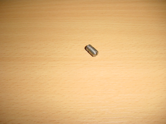 Shaft-headed screw 6x12mm (Used)