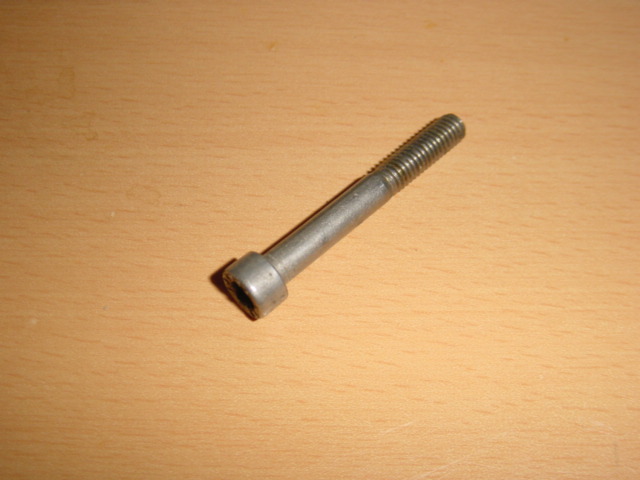 Cylinder bolt 6x45mm (Used)