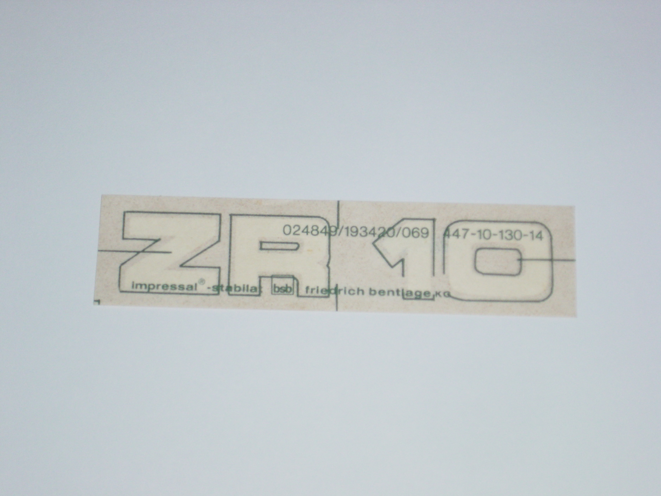 Sticker " ZR10 "
