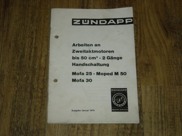 Arbeiten am Zweitaktmotor 2 Gänge Hand "Bergsteiger" 01-1979