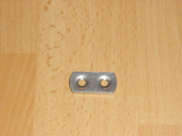 Schroefdraad plaat t.b.v. motorkap (Gebruikt)